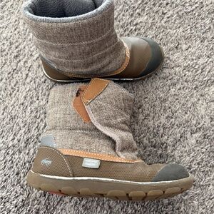 See Kai Run Size 13 Winter Boots - Brown and Gray